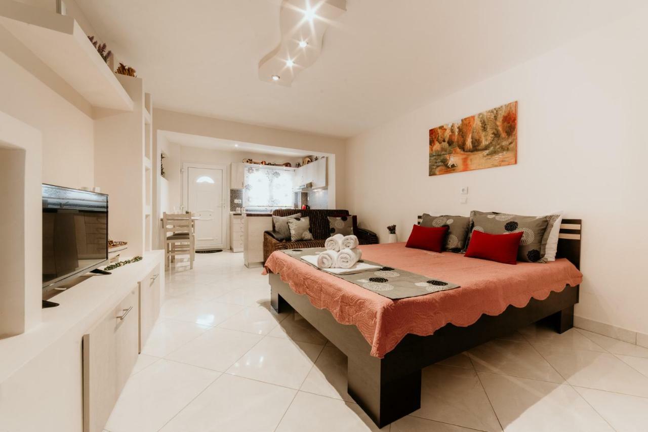 Aigli Studio Kavala Buitenkant foto